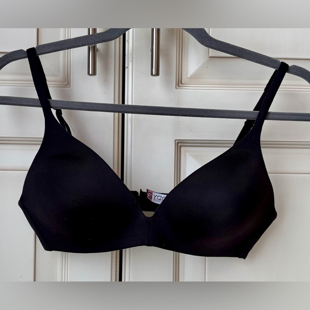 🍊 Victoria's Secret Body by Victoria Ipex Black Bra. 34C. Vintage y2K